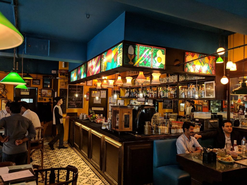 best restaurants in gurgaon for family dinner
