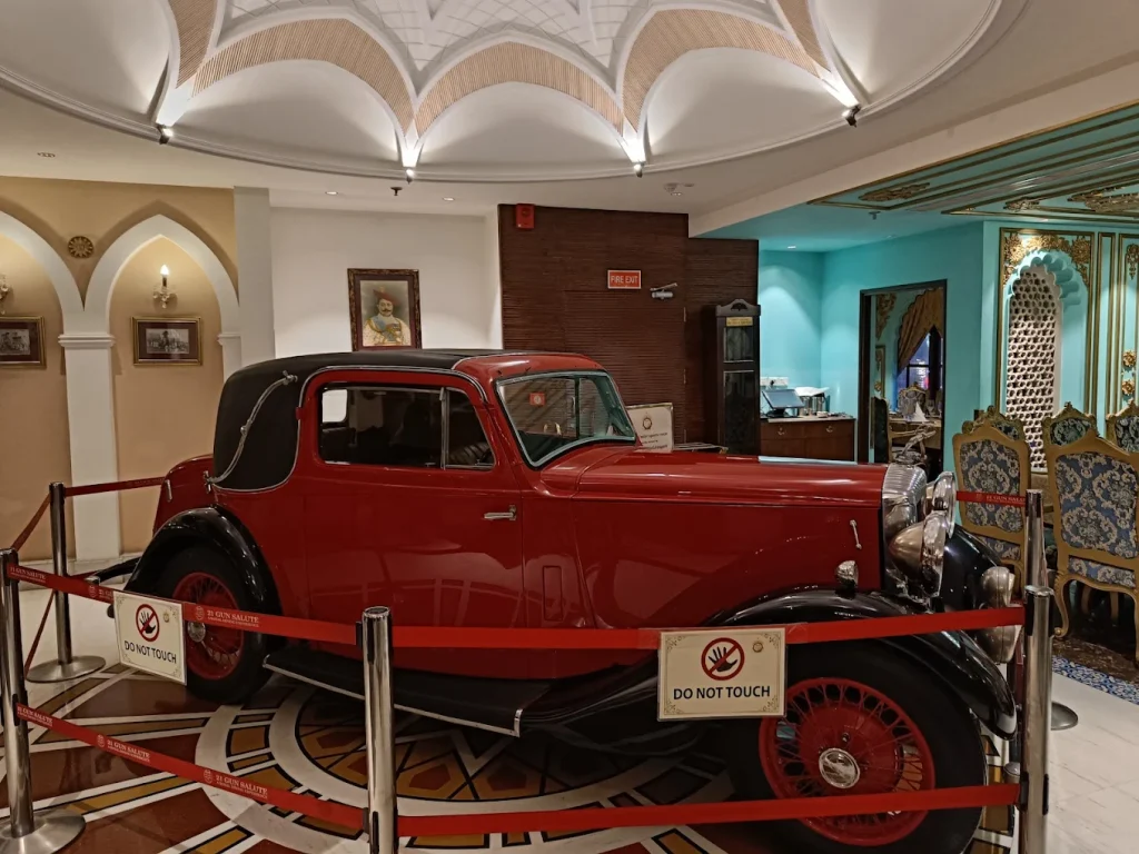 Royal Car