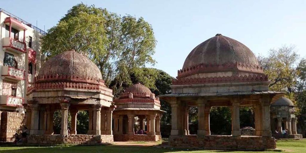Hauz Khas Village & Fort